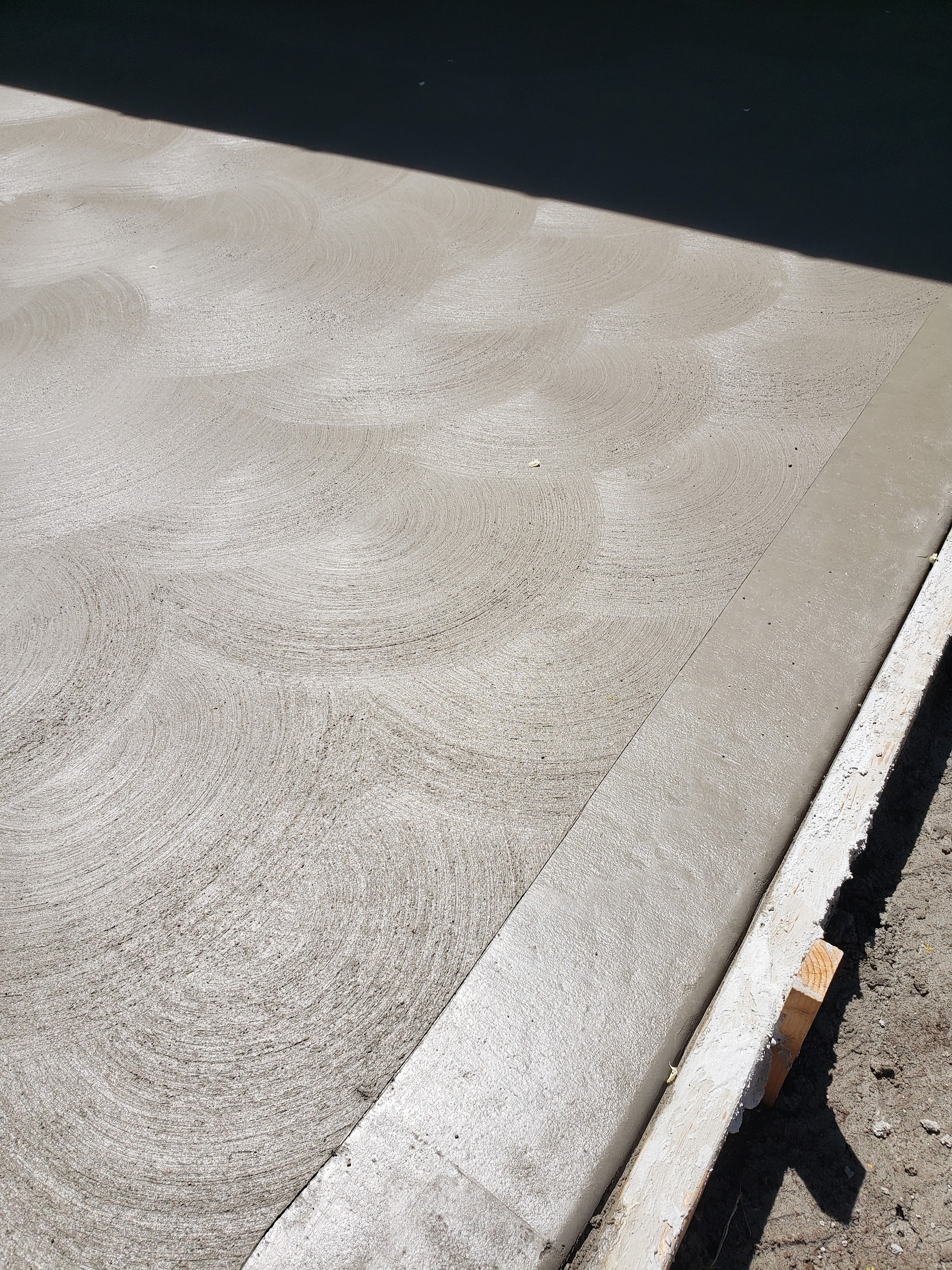 Decorative concrete swirl finish detail